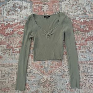 Worn once super cute light green long sleeve